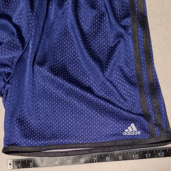 ADIDAS Shorts - Picture 6 of 6